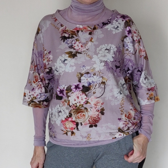 Seventy Tops - Violet Floral Sweatshirt ✳️✳️✳️, Seventy, Italy 🇮🇹